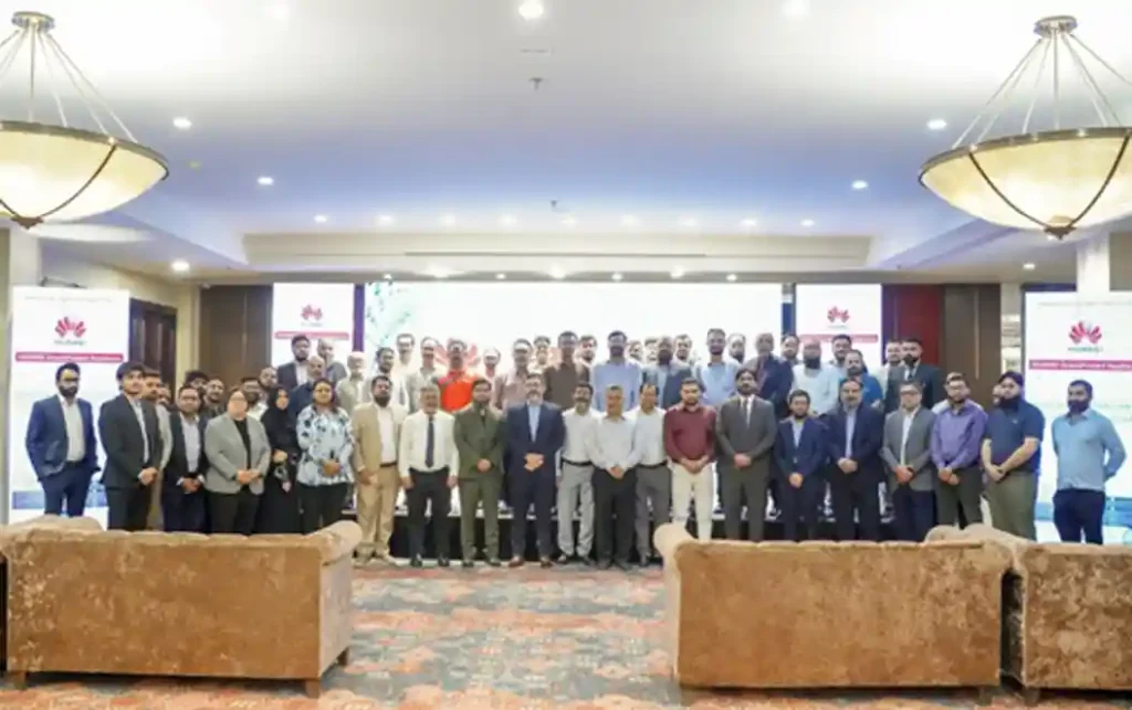 𝐄𝐧𝐭𝐞𝐫𝐩𝐫𝐢𝐬𝐞 𝐓𝐞𝐜𝐡𝐧𝐨𝐥𝐨𝐠𝐲 𝐅𝐨𝐫𝐮𝐦 | 𝐃𝐫𝐢𝐯𝐢𝐧𝐠 𝐈𝐧𝐭𝐞𝐥𝐥𝐢𝐠𝐞𝐧𝐭 & 𝐑𝐞𝐬𝐢𝐥𝐢𝐞𝐧𝐭 𝐈𝐓 𝐈𝐧𝐟𝐫𝐚𝐬𝐭𝐫𝐮𝐜𝐭𝐮𝐫𝐞